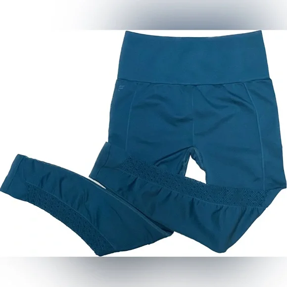 Fabletics Sync High-Waisted Perforated 7/8 Legging - Picture 9 of 13